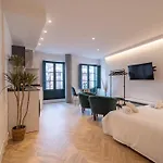 Edificio Correos By Plaza Mayor * 巴利亚多利德