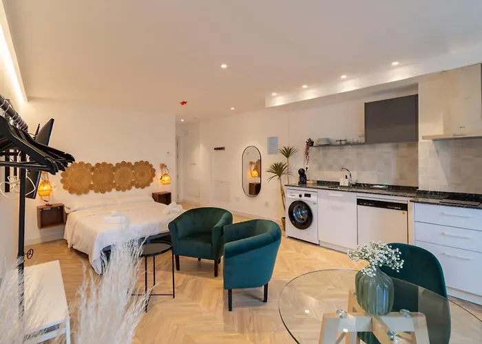 Edificio Correos By Plaza Mayor * Valladolid